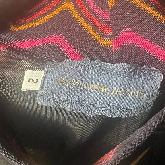 Rayure Paris chevron print mesh top - Picture 9 of 9